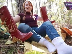 Pissing in pussy, girl masturbating in public, forest