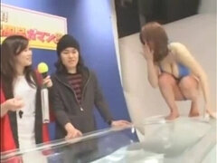 JAV Game Show Hot Water