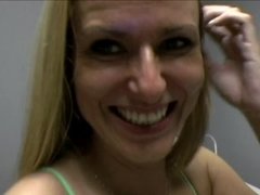 Leie, Blondine, Blasen, Spermaladung, Aufs gesicht abspritzen, Handjob, Hardcore, Milf