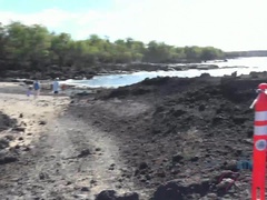 Strand, Braunhaarige, Fingern, Orgasmus, Im freien, Öffentlich, Muschi, Abendanzug