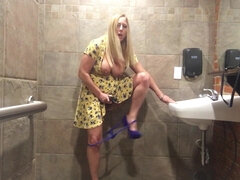 Blonde, Hd, Talons, Masturbation, Maman, Public, Chatte, Solo