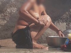 Salle de bains, Derrière les coulisses, Indienne, Masturbation, Nue  à poil, Mamelons, Public, Chatte