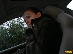 Teenage Cheats On Her Boyfriend To Taste Taxi Driver's Cum Load