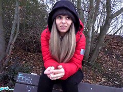 Amateur, Sucer une bite, Brunette brune, Tromperie, Tir de sperme, Hd, Pov, Douche