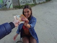 Blasen, Braunhaarige, Hundestellung, Fingern, Im freien, Pov, Entkleiden, Jungendliche (18+)