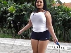 Gros seins, Fille latino, Seins flasques, Nénés