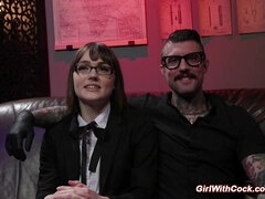 Bondage sadomaso, Pompino, Gola profonda, Fetish, Hardcore, Ragazza con il pisello, Donna con pene, Schiavo