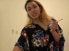 Amateur, Branlette thaïlandaise, Petite amie, Branlette thaïlandaise, Orgasme, Pov, Fumer, Gicler