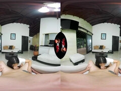 Virtual Reality  latina - cowgirl